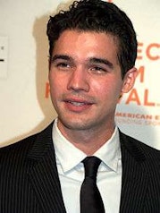 Steven Strait photo