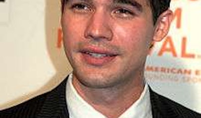 Steven Strait photo