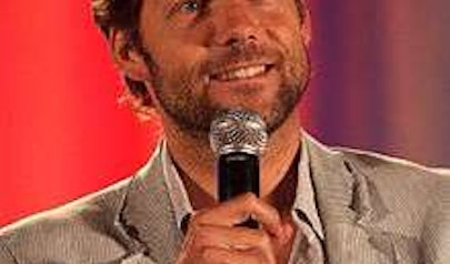 Jamie Bamber photo