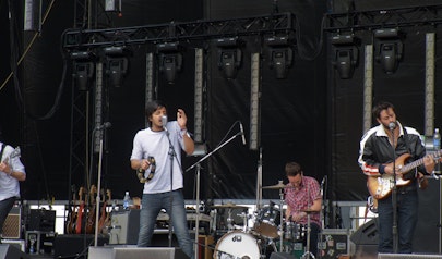 Young the Giant photo