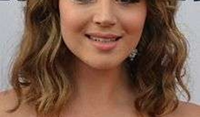 Kether Donohue photo