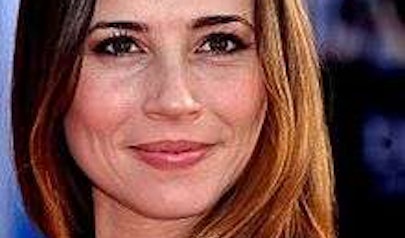 Linda Cardellini photo