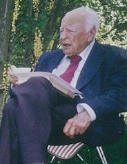 Hans-Georg Gadamer photo