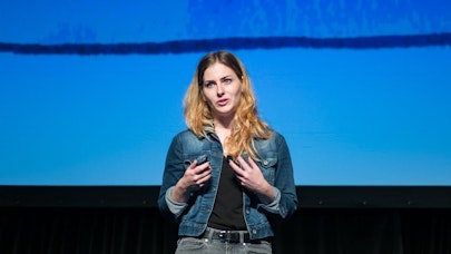 Lisa Hanawalt photo