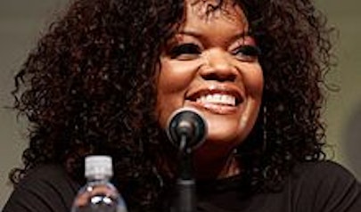 Yvette Nicole Brown photo