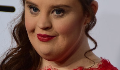 Jamie Brewer photo