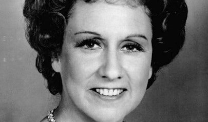 Jean Stapleton photo