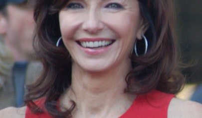 Mary Steenburgen photo