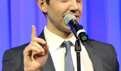 Santino Fontana photo