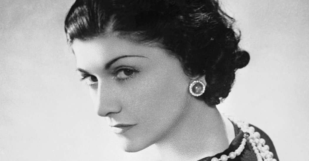 Coco Chanel Quote - The best things in life are free. The se